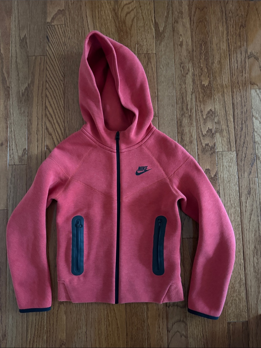 🎉Nike- Kids Tech Fleece Red Hooded Full-Zip Sweatshirt with Black Trim(Size 8)🎉